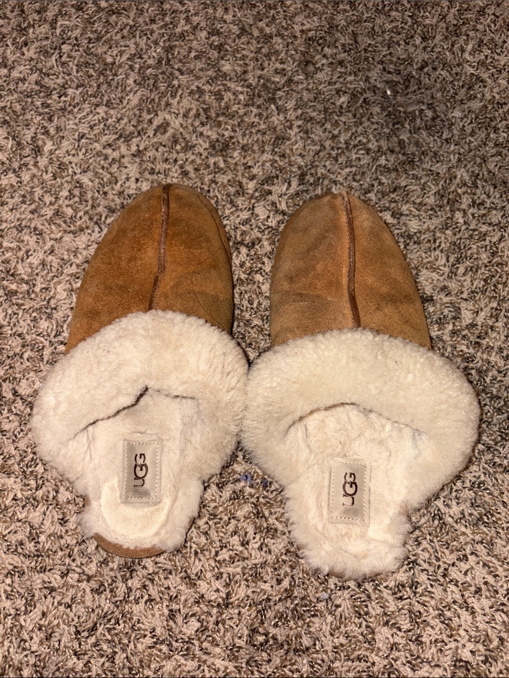 UGG Women's Chestnut/Tan Sheepskin-Lined Slip-On Slippers